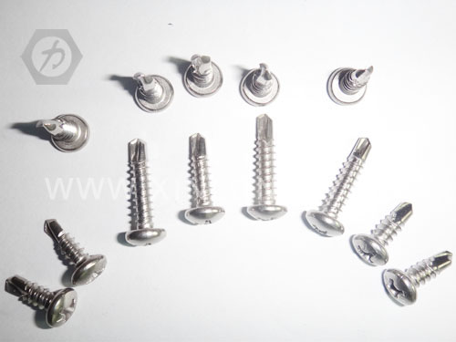 圆头十字钻尾螺丝